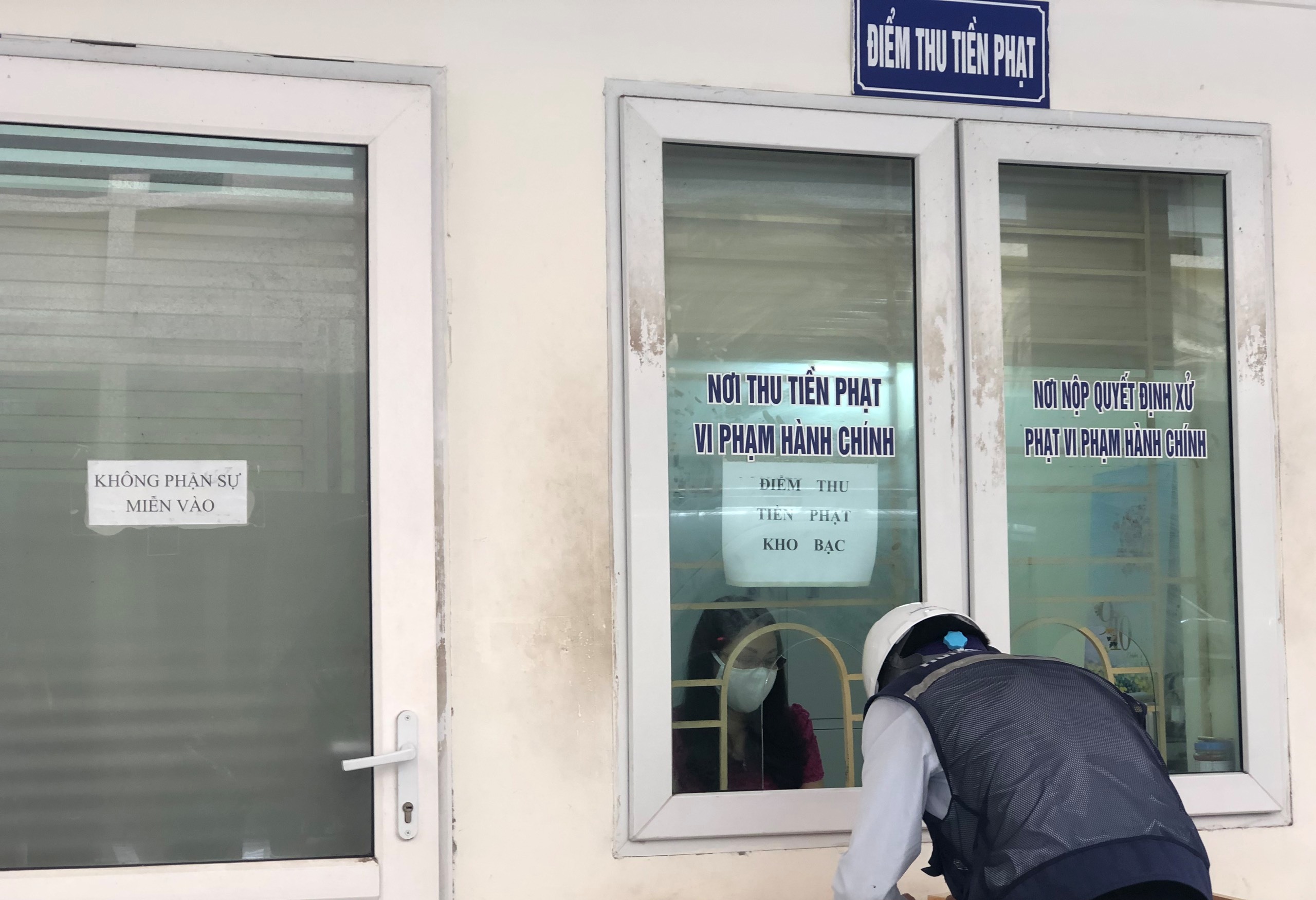 Dừng hoạt động của điểm thu phạt tại trụ sở  Phòng CSGT đường bộ - đường sắt từ ngày 30/9/2020